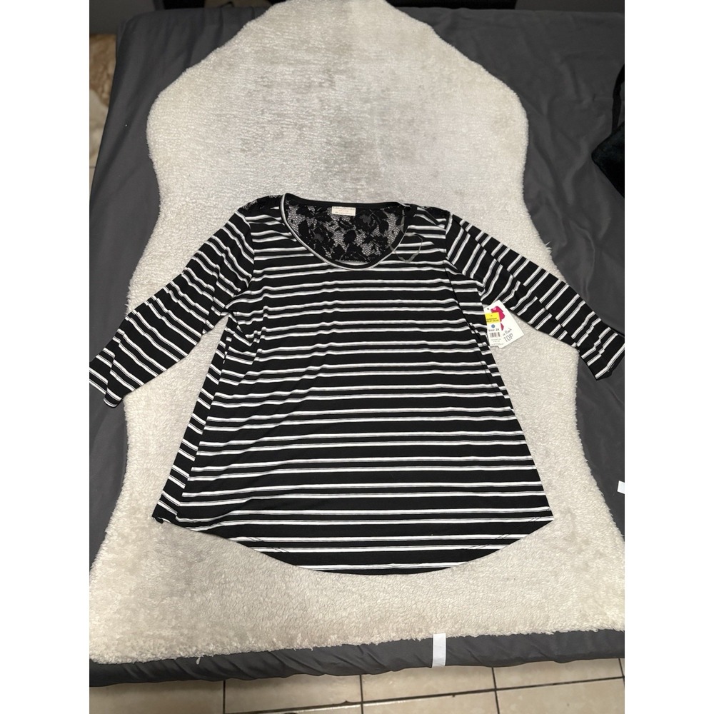 Bobbie Brooks Womens NWT Black White Striped 3/4 Sleeve Lace Back Knit Top 2X